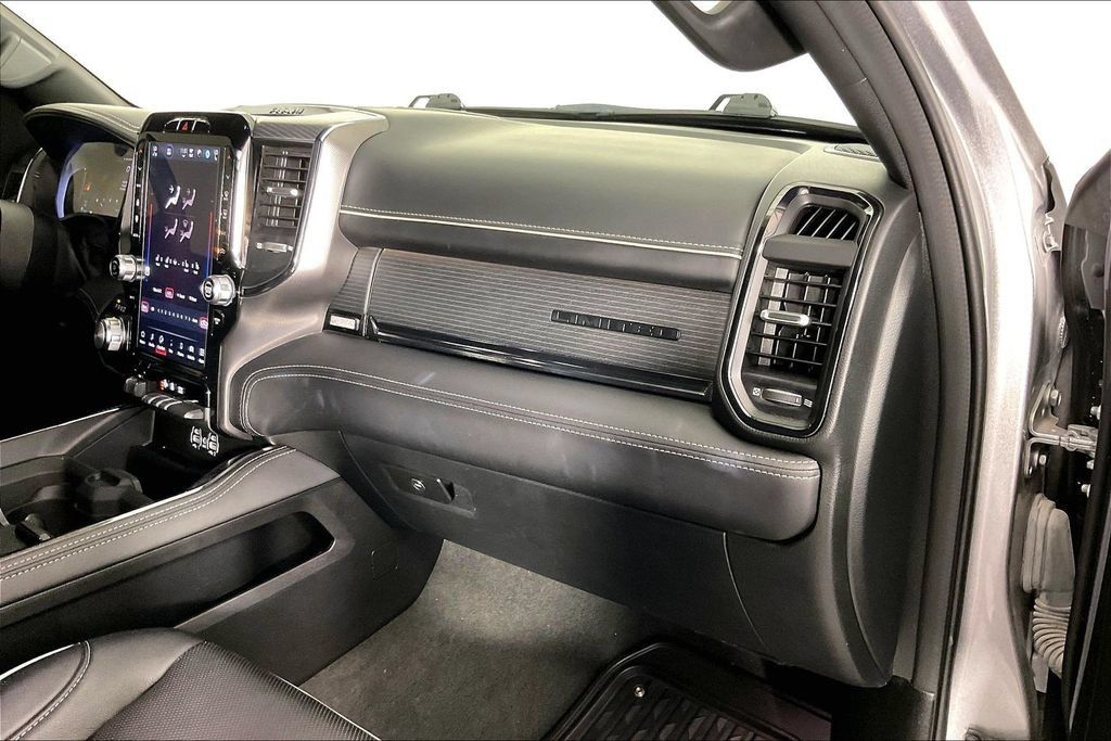 Used 2024 RAM 1500 Limited AWD/4WD image 19