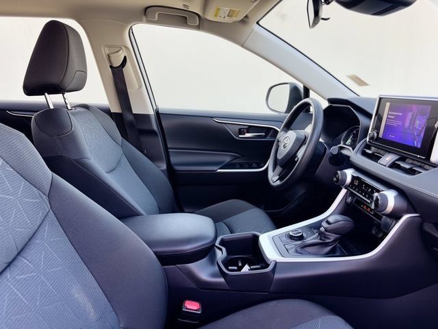 Used 2025 Toyota RAV4 XLE w/ Convenience Package AWD/4WD image 31