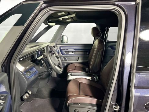 Certified 2025 Volkswagen ID. Buzz Pro S Plus image 11
