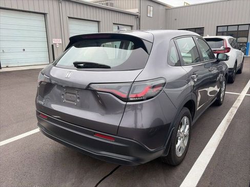 Used 2023 Honda HR-V LX image 6