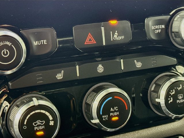 Used 2025 RAM 1500 Big Horn AWD/4WD image 19