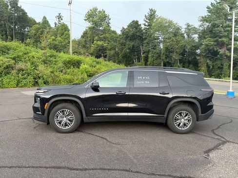 Used 2026 Chevrolet Traverse LT AWD/4WD image 6