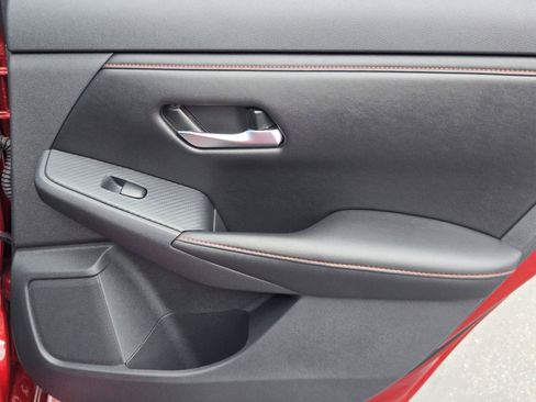 Used 2025 Nissan Sentra SR FWD image 29