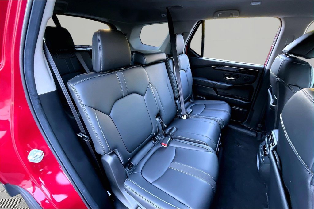 Used 2025 Honda Pilot EX-L image 19