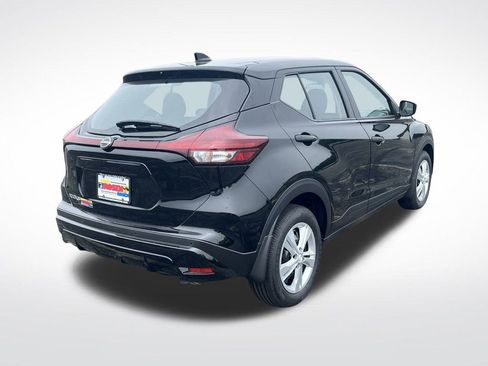 New 2025 Nissan Kicks Play S image 5
