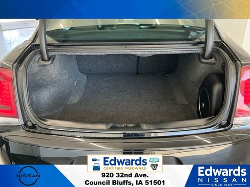 Used 2023 Chrysler 300 S RWD image 8