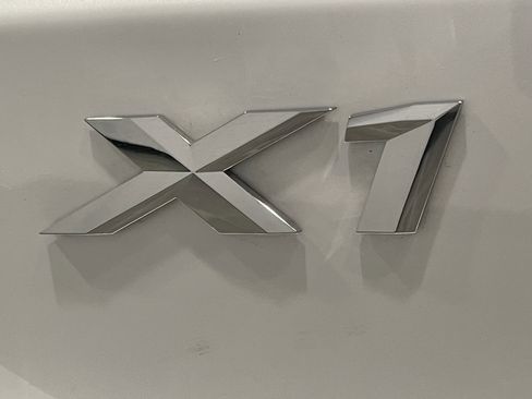 Used 2025 BMW X1 xDrive28i w/ Technology Package image 24