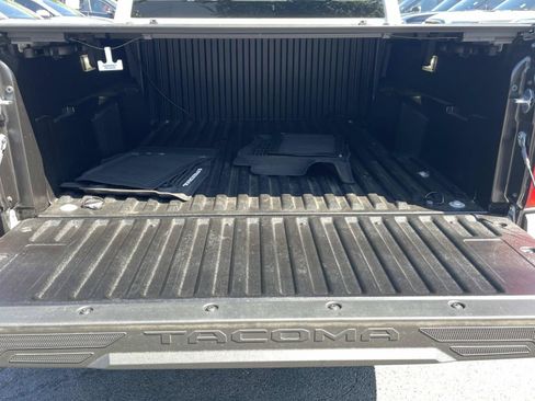 Used 2026 Toyota Tacoma SR5 AWD/4WD image 9