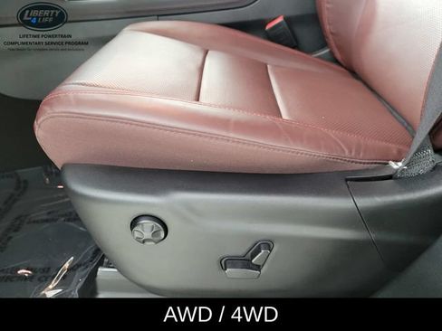 Used 2025 Dodge Durango R/T AWD/4WD image 14