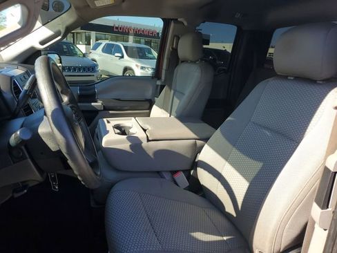 Used 2015 Ford F150 XLT AWD/4WD image 5
