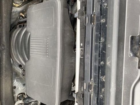 Used 2021 GMC Sierra 1500 SLT image 44