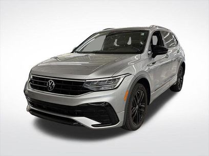 Used 2022 Volkswagen Tiguan SE R-Line