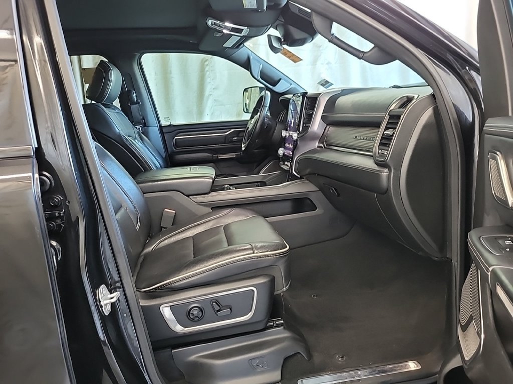 Used 2019 RAM 1500 Limited AWD/4WD image 16