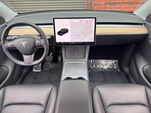 Used 2021 Tesla Model Y Long Range AWD/4WD image 12