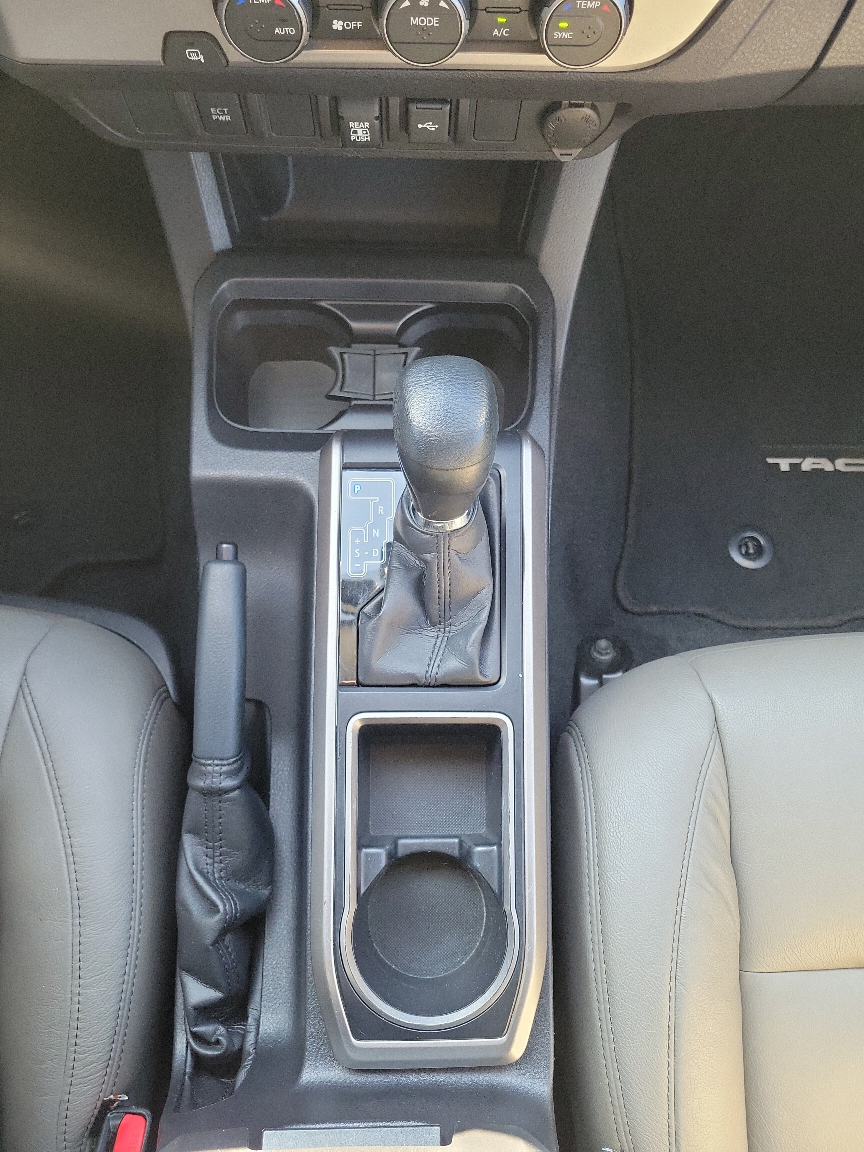 Used 2021 Toyota Tacoma SR5 RWD image 26