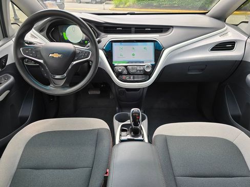 Used 2020 Chevrolet Bolt LT FWD image 21