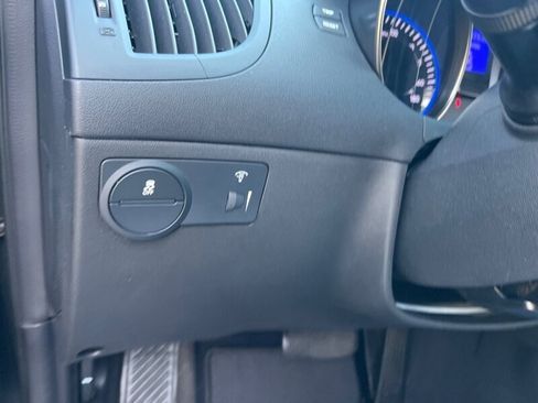 Used 2015 Hyundai Genesis 3.8 image 45