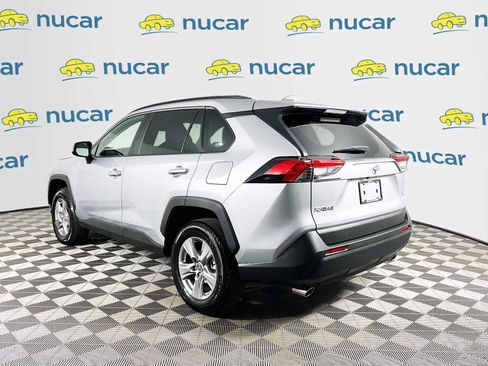 Used 2025 Toyota RAV4 XLE AWD/4WD image 5