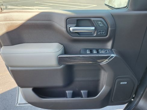 Used 2019 Chevrolet Silverado 1500 LTZ image 22