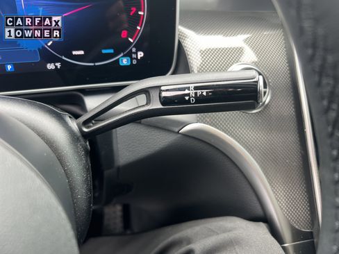 Used 2025 Mercedes-Benz GLC 300 image 26