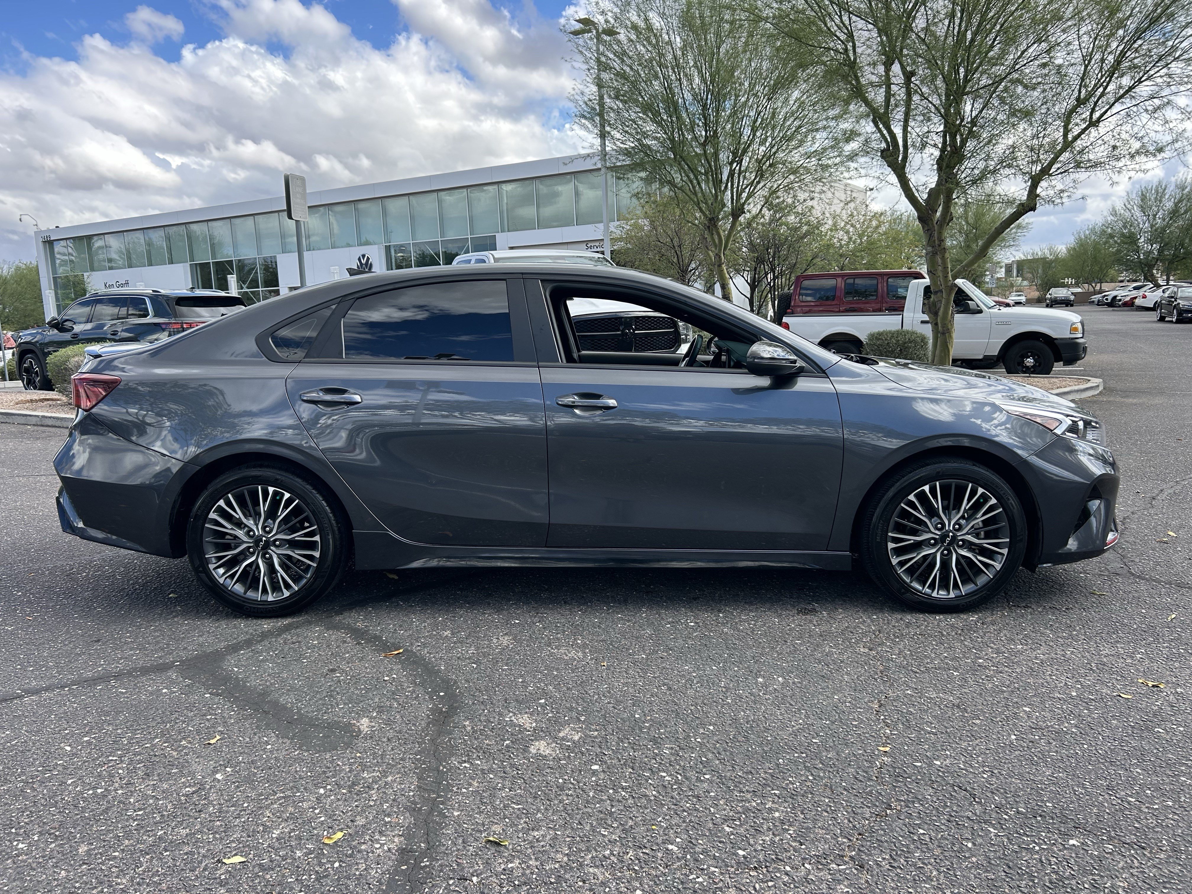 Used 2023 Kia Forte GT-Line w/ GT-Line Technology Package FWD image 5