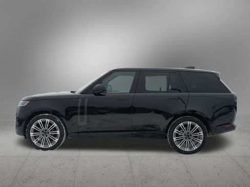 New 2026 Land Rover Range Rover SE image 3