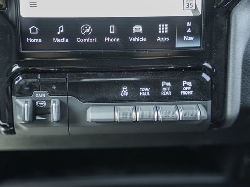 New 2026 RAM 2500 Tradesman w/ Safety Group AWD/4WD image 25