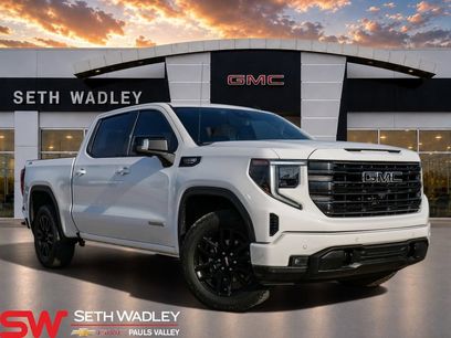 Used 2025 GMC Sierra 1500 Elevation w/ Elevation Premium Package