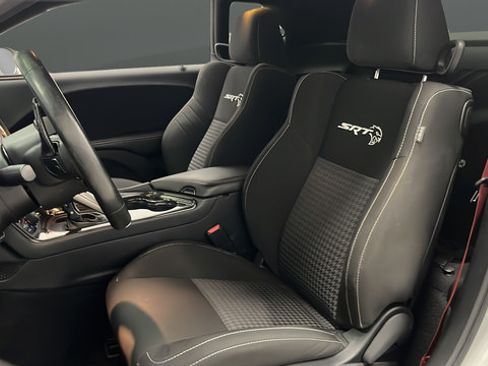 Used 2019 Dodge Challenger SRT Hellcat Redeye RWD image 9