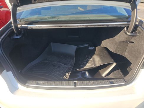 Used 2022 BMW 740i image 15