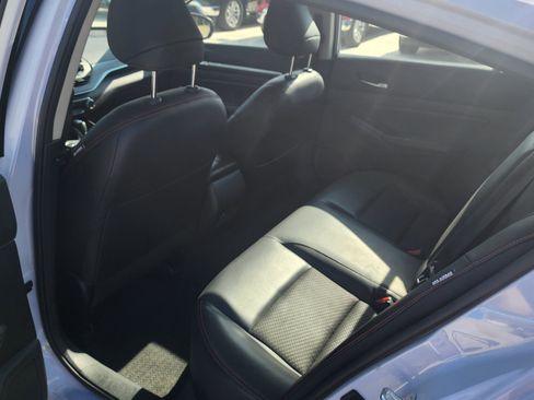 Used 2024 Nissan Altima 2.5 SR FWD image 10