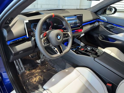 New 2026 BMW M5 w/ Executive Package image 15