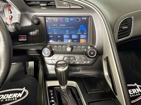 Used 2017 Chevrolet Corvette Stingray Convertible w/ 2LT Preferred Equipment Group RWD image 22