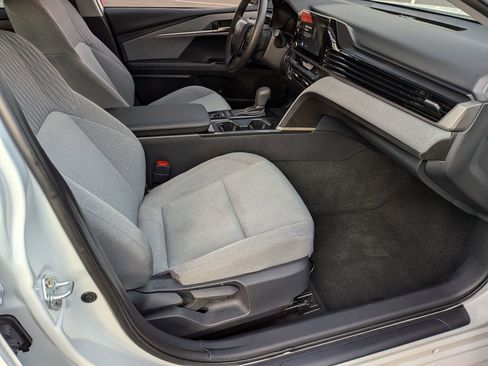 Certified 2025 Toyota Camry LE image 35