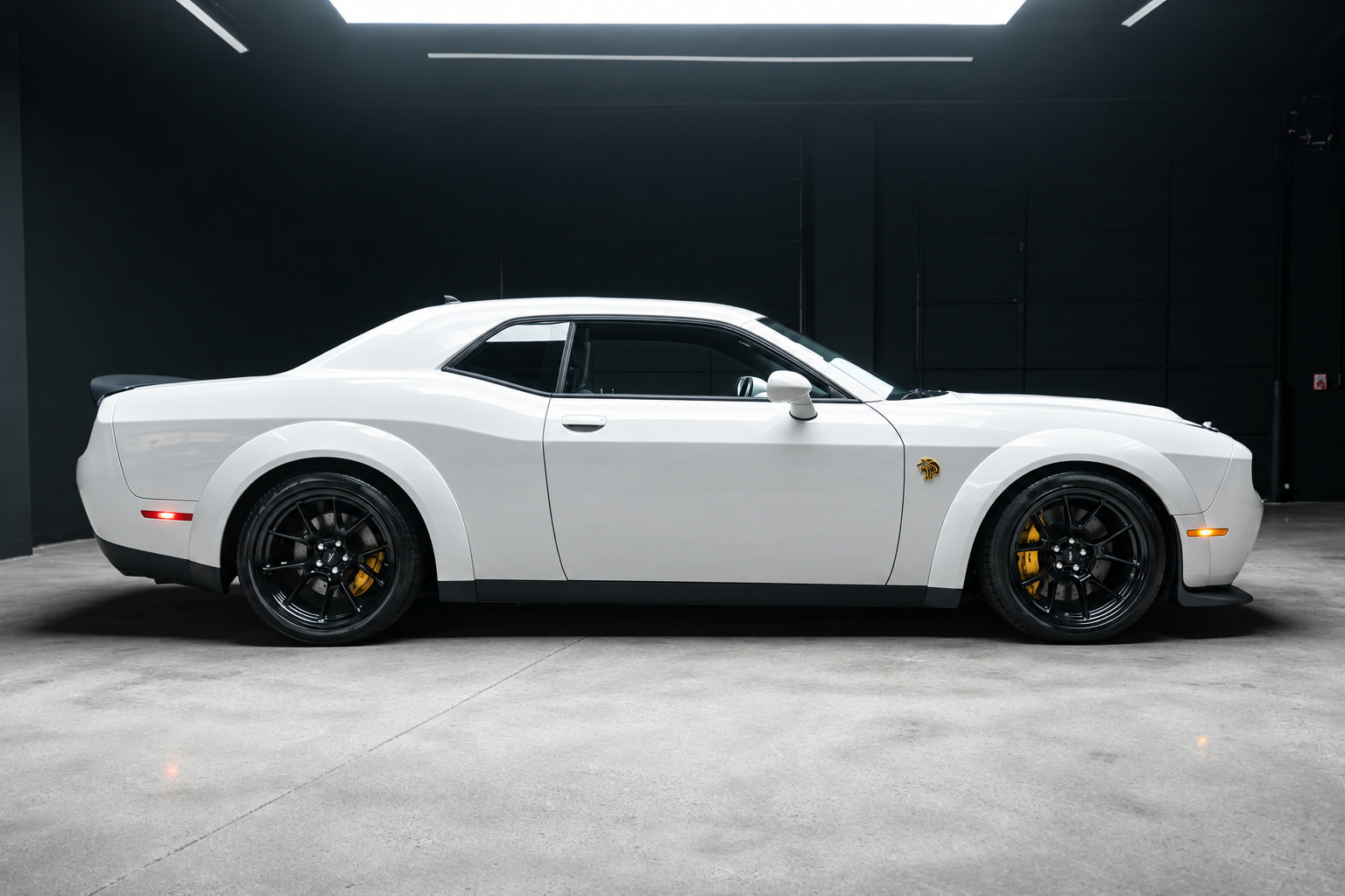 Used 2021 Dodge Challenger SRT Hellcat Redeye RWD image 5