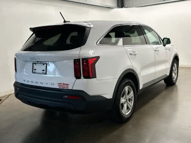 Used 2022 Kia Sorento LX FWD image 33