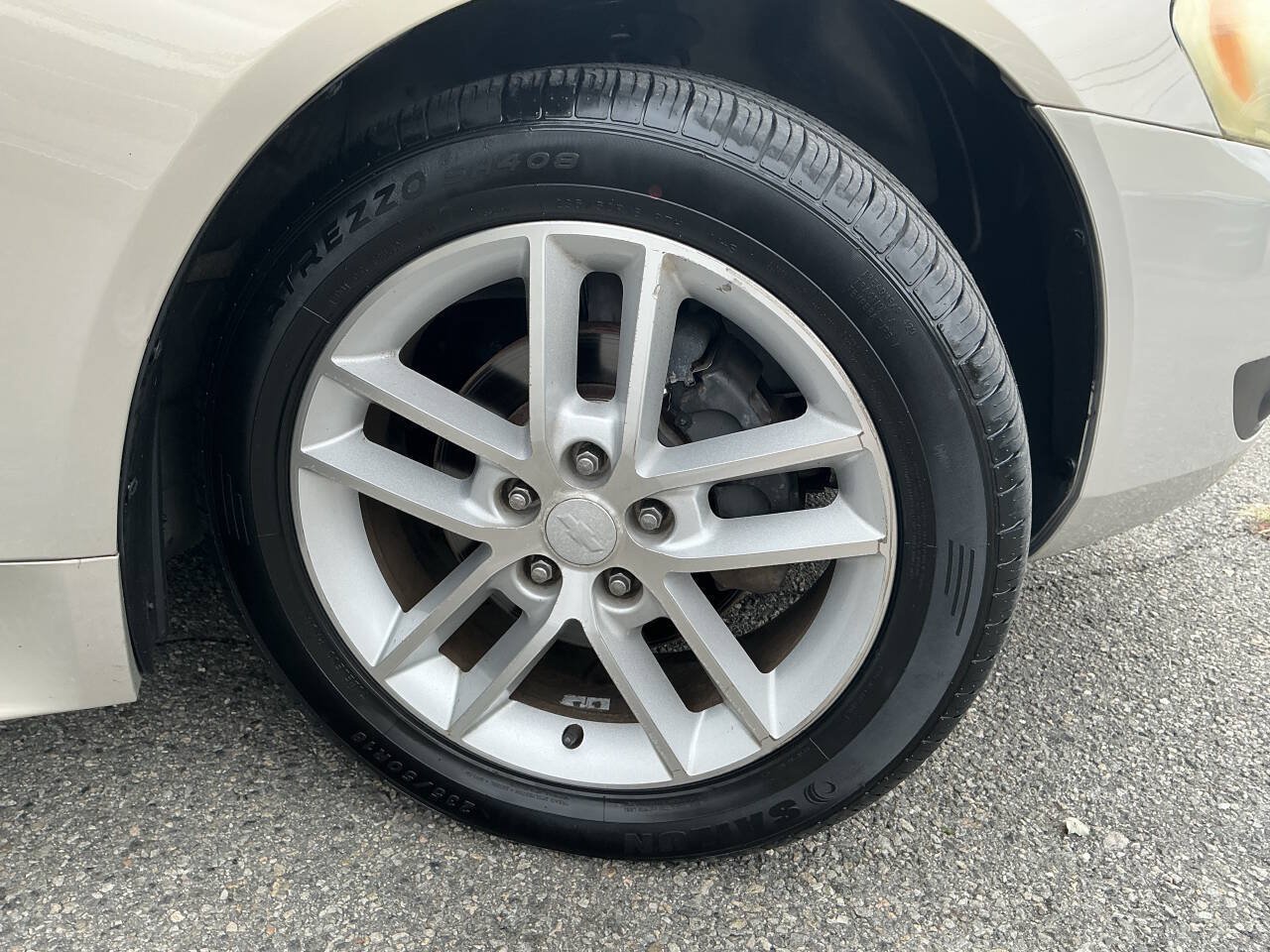 Used 2012 Chevrolet Impala LTZ FWD image 12