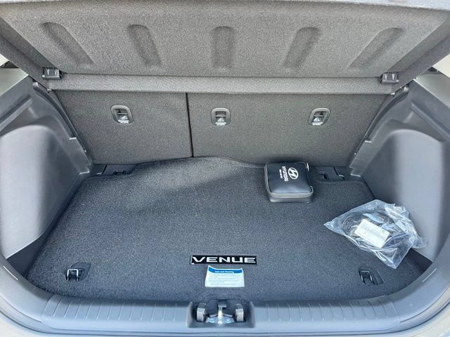 New 2026 Hyundai Venue SEL FWD image 26