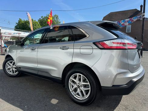 Used 2024 Ford Edge SEL AWD/4WD image 3