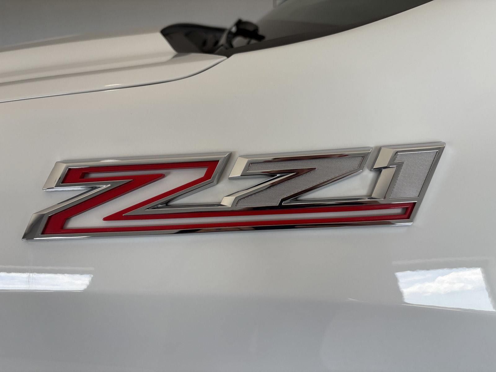 Used 2023 Chevrolet Silverado 1500 LTZ AWD/4WD image 7