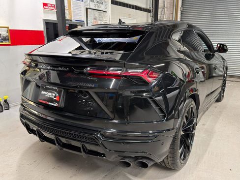 Used 2020 Lamborghini Urus image 6