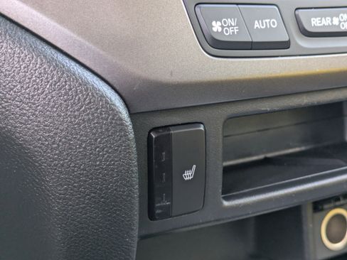 Used 2022 Honda Pilot Special Edition image 31