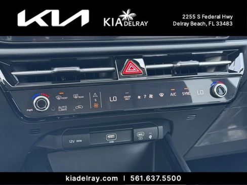 New 2026 Kia Niro SX Touring FWD image 24
