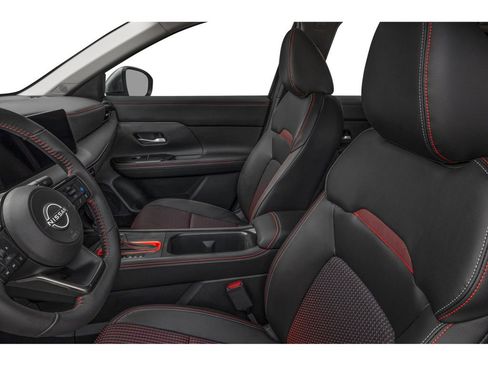 Used 2025 Nissan Kicks SR AWD/4WD image 8