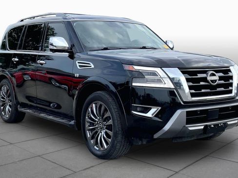 Used 2021 Nissan Armada Platinum w/ Captain's Chairs Package RWD image 3