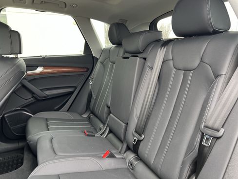 Used 2023 Audi Q5 2.0T Prestige w/ Prestige Package image 33
