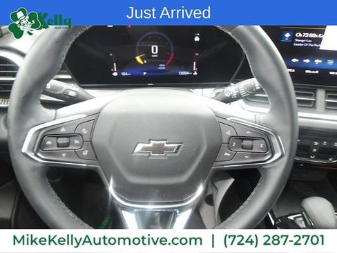 Used 2024 Chevrolet Trax ACTIV w/ Sunroof Package FWD image 17