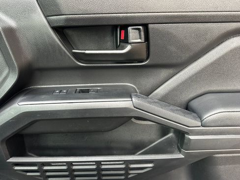 Used 2024 Toyota Tacoma SR image 17