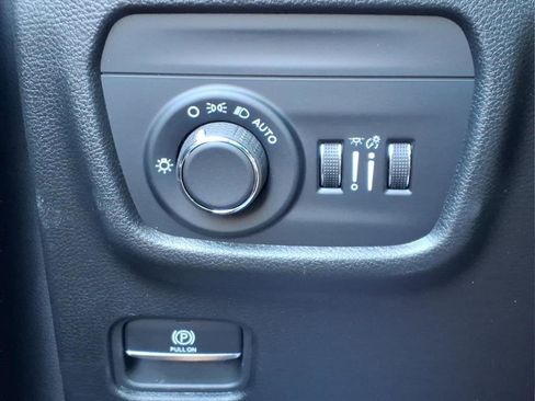 New 2026 Jeep Grand Cherokee Altitude AWD/4WD image 20