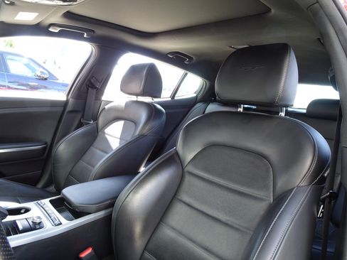 Used 2020 Kia Stinger GT2 image 12